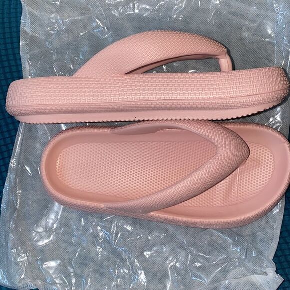 Comfy Pink Minimalist Flip Flops New in Bag Size 7 ~ 7.5 - Picture 5 of 6